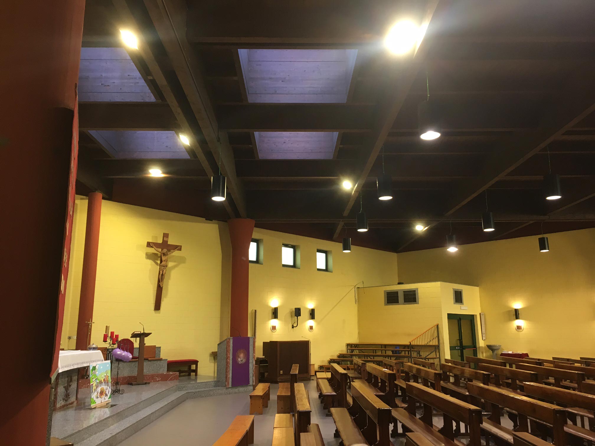 Dettagli Sistemi di Illuminazione a led per una Chiesa a Nichelino (TO)